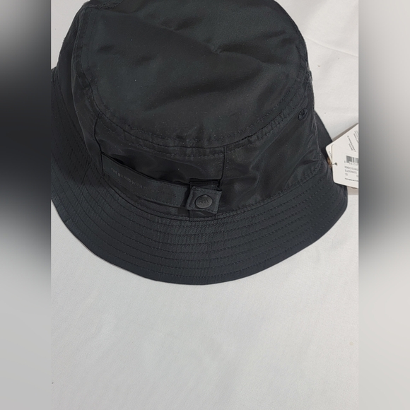 Adidas Womens Foldable Black Bucket Hat With Snap Closure For Easy Storage New - Picture 7 of 8